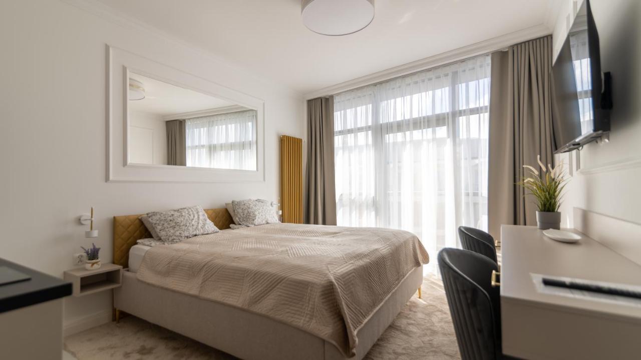 Apartament Z Widokiem Na Morze Kolobrzeg Exterior photo